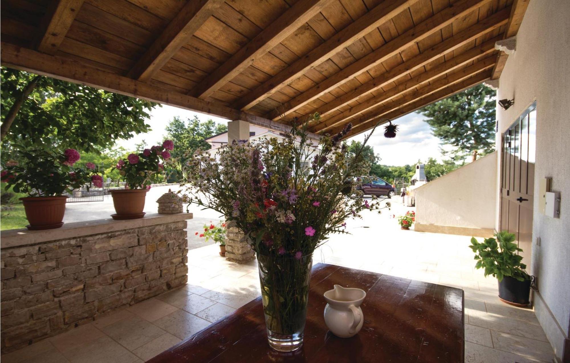Amazing Apartment In Pazin With Wifi Katun Lindarski Luaran gambar