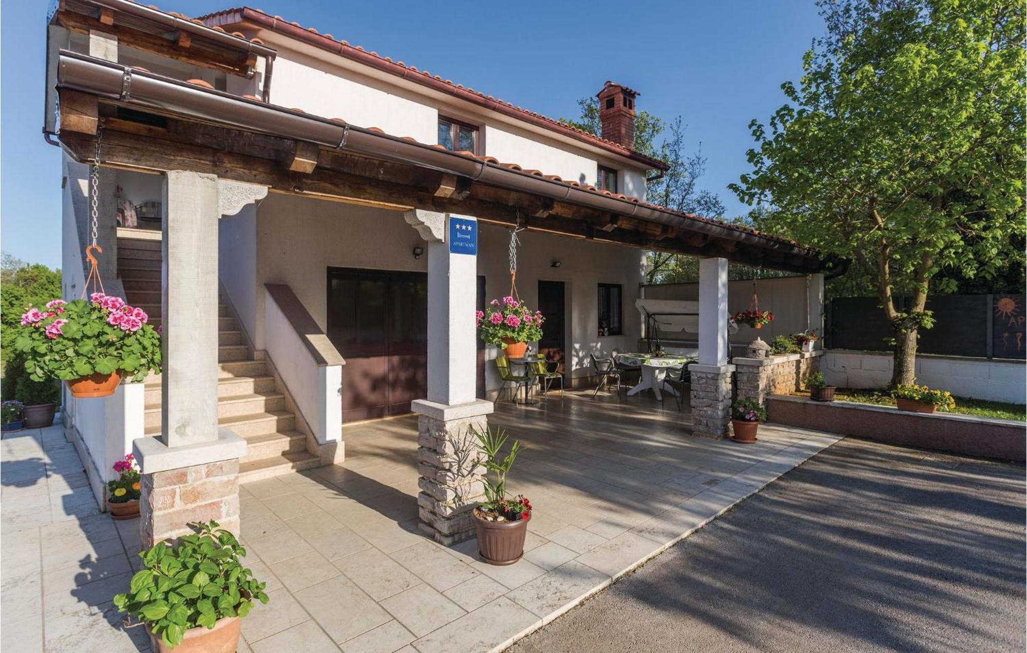 Amazing Apartment In Pazin With Wifi Katun Lindarski Luaran gambar