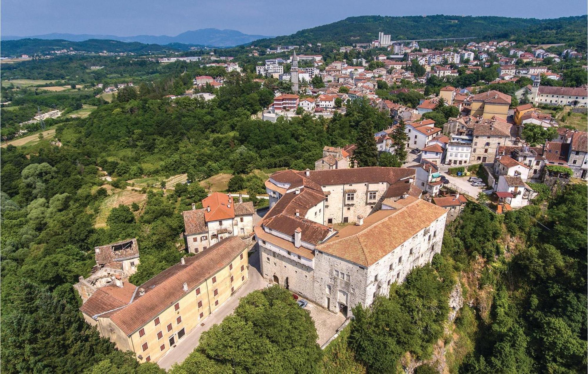 Amazing Apartment In Pazin With Wifi Katun Lindarski Luaran gambar